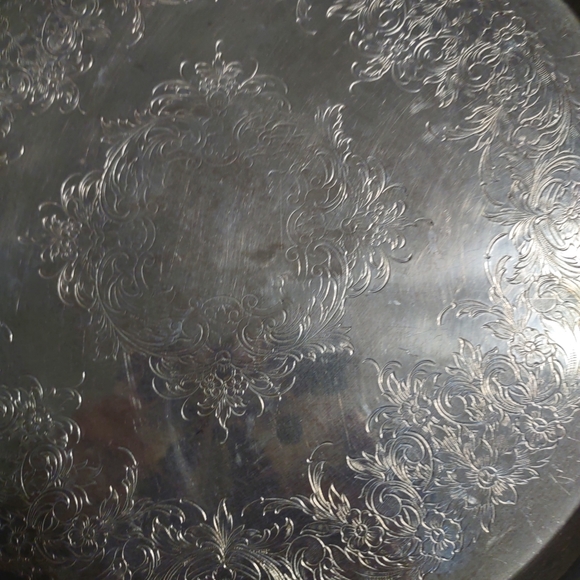 Webster Wilcox Silverplate Footed Joanne Pattern Round Serving Platter 7271 12" - Picture 4 of 4